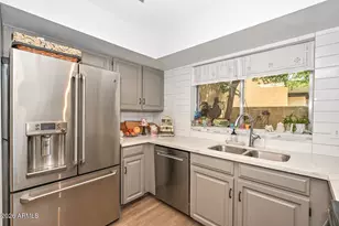 6237 N 22nd Dr, Phoenix, AZ 85015 - Photo 16