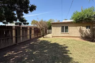 2831 E Osborn Rd, Phoenix, AZ 85016 - Photo 14