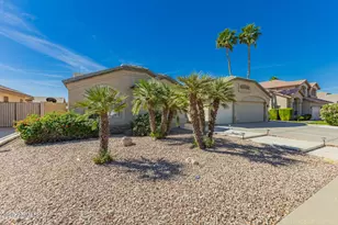 891 E Gail Dr, Gilbert, AZ 85296 - Photo 2