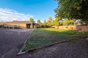 112 E Bernie Ln, Gilbert, AZ 85295 - Photo 2