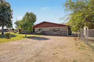 2975 E Campbell Rd, Gilbert, AZ 85234 - Photo 2