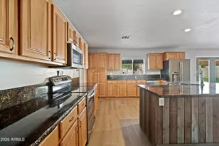 4515 W Shaw Butte Dr, Glendale, AZ 85304 - Photo 6