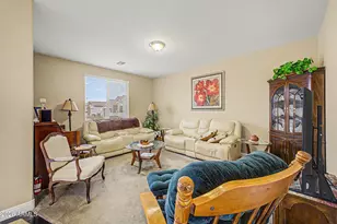 1266 E Eucalyptus Ln, San Tan Valley, AZ 85143 - Photo 6