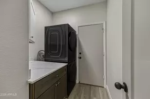 2907 E Nisbet Ct, Phoenix, AZ 85032 - Photo 24
