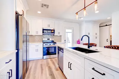 7513 E Roosevelt Street, Scottsdale, AZ 85257 - Photo 4