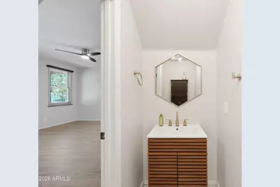 2250 E Wayland Drive, Phoenix, AZ 85040 - Photo 16