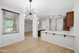 2250 E Wayland Dr, Phoenix, AZ 85040 - Photo 12