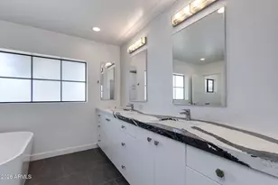 3312 E Glenrosa Ave, Phoenix, AZ 85018 - Photo 8