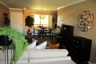 12212 N Paradise Vlg Pkwy S, Phoenix, AZ 85032 - Photo 4