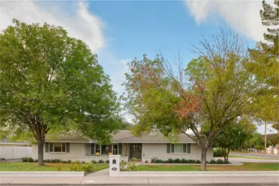 5952 E Calle Tuberia, Phoenix, AZ 85018 - Photo 2