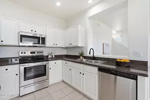 6812 S 8th Dr, Phoenix, AZ 85041 - Photo 14