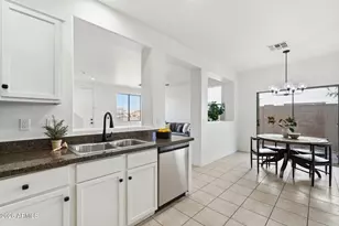 6812 S 8th Dr, Phoenix, AZ 85041 - Photo 10
