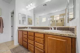 308 W Herro Ln, Phoenix, AZ 85013 - Photo 18