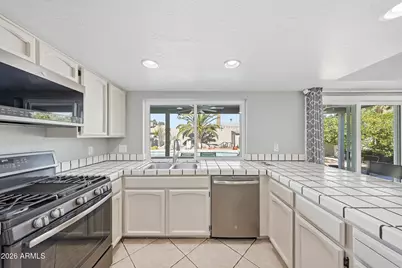 612 E Brook Hollow Drive, Phoenix, AZ 85022 - Photo 12