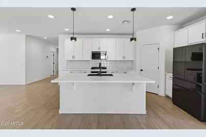 17438 W Charter Oak Road, Surprise, AZ 85388 - Photo 2