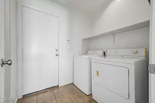 930 E Harwell Rd, Phoenix, AZ 85042 - Photo 32