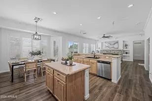 25413 N 71st Dr, Peoria, AZ 85383 - Photo 12