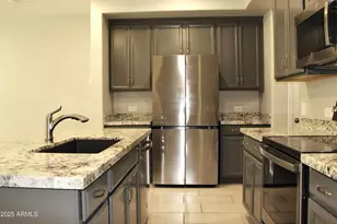 2625 S Peppertree Dr, Gilbert, AZ 85295 - Photo 6