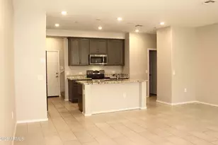 2625 S Peppertree Dr, Gilbert, AZ 85295 - Photo 4