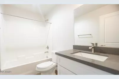 1850 N 51st Street #Apt 4, Phoenix, AZ 85008 - Photo 8