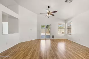 4176 W Columbine Dr, Phoenix, AZ 85029 - Photo 4