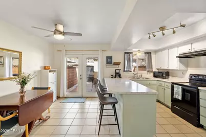 8420 E Montebello Avenue, Scottsdale, AZ 85250 - Photo 4