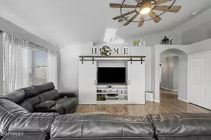 514 S 104th St, Mesa, AZ 85208 - Photo 6
