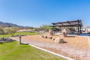 923 E Paseo Way, Phoenix, AZ 85042 - Photo 22