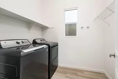 923 E Paseo Way, Phoenix, AZ 85042 - Photo 16