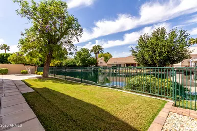 5812 W Del Lago Circle, Glendale, AZ 85308 - Photo 14