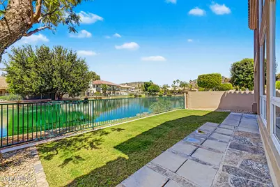 5812 W Del Lago Circle, Glendale, AZ 85308 - Photo 16