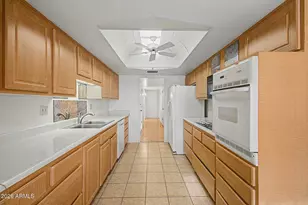 10345 W Garnette Dr, Sun City, AZ 85373 - Photo 16