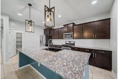 1041 W Glen Canyon Drive, San Tan Valley, AZ 85140 - Photo 6