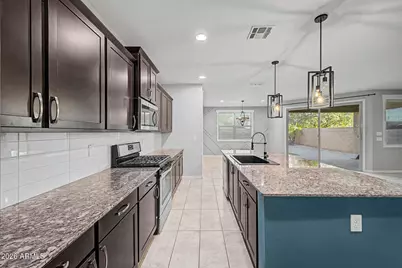 1041 W Glen Canyon Drive, San Tan Valley, AZ 85140 - Photo 12