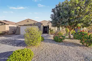 1041 W Glen Canyon Dr, San Tan Valley, AZ 85140 - Photo 2