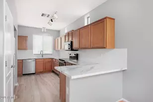 856 S Colonial Dr, Gilbert, AZ 85296 - Photo 6