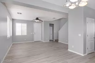 856 S Colonial Dr, Gilbert, AZ 85296 - Photo 2