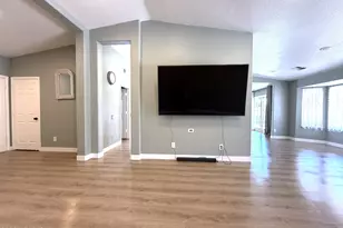 329 W Brisa Dr, Gilbert, AZ 85233 - Photo 10