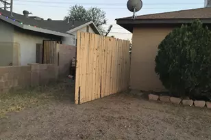 5439 W Osborn Rd, Phoenix, AZ 85031 - Photo 14