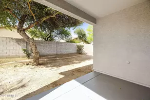 14648 W Gelding Dr, Surprise, AZ 85379 - Photo 32