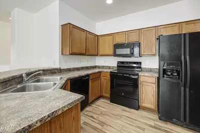 14648 W Gelding Drive, Surprise, AZ 85379 - Photo 12
