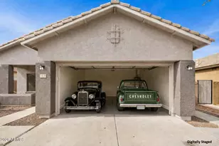 14648 W Gelding Dr, Surprise, AZ 85379 - Photo 4