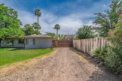 4110 E Monte Vista Road, Phoenix, AZ 85008 - Photo 34