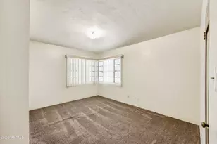 4110 E Monte Vista Rd, Phoenix, AZ 85008 - Photo 12