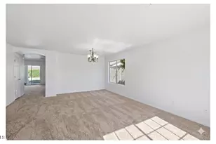 12616 N 58th Ave, Glendale, AZ 85304 - Photo 8