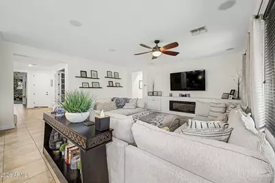 10453 W El Cortez Place, Peoria, AZ 85383 - Photo 4