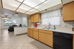 13234 N 36th St, Phoenix, AZ 85032 - Photo 16