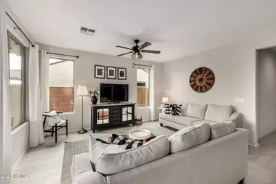 26821 W Melinda Lane, Buckeye, AZ 85396 - Photo 4