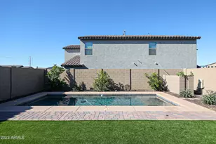 7424 S 32nd Dr, Phoenix, AZ 85041 - Photo 32