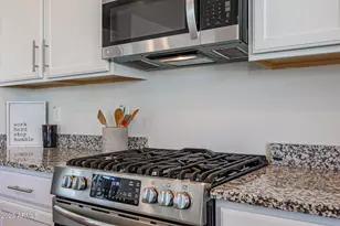 7424 S 32nd Dr, Phoenix, AZ 85041 - Photo 10
